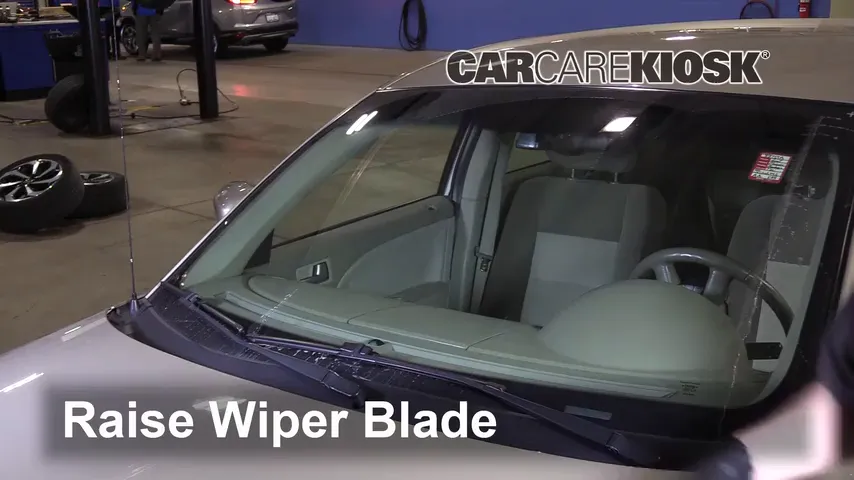 2005 Mercury Montego Premier 3.0L V6 Windshield Wiper Blade (Front)